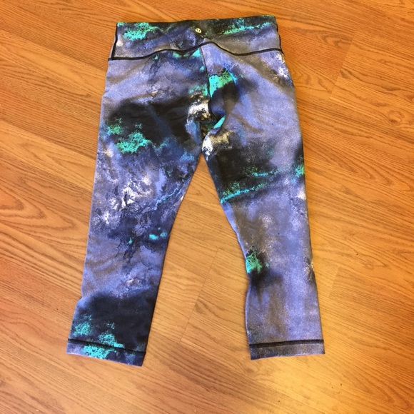 Lululemon wunder under galaxy crop - Picture 4 of 5